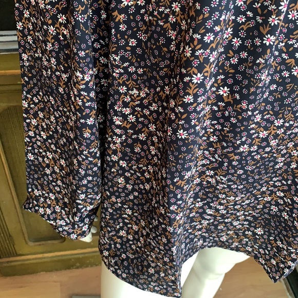 Loft Floral Ruffle Neck Rib Blouse - Picture 6 of 13